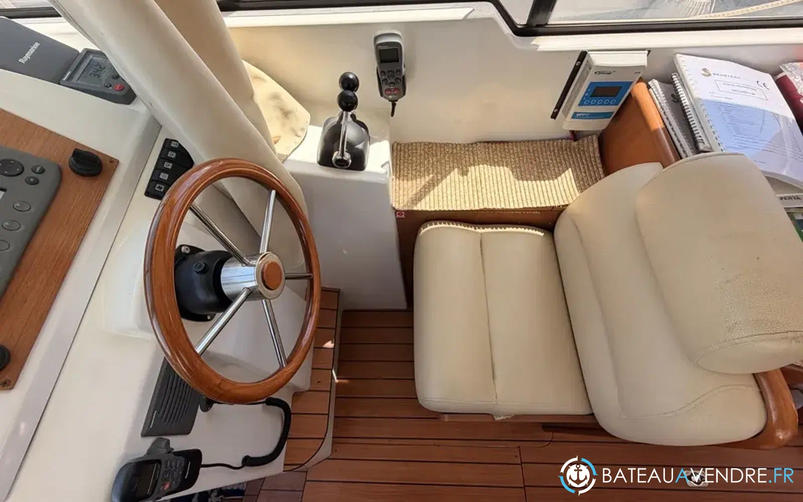 slider 21 Beneteau Antares 980
