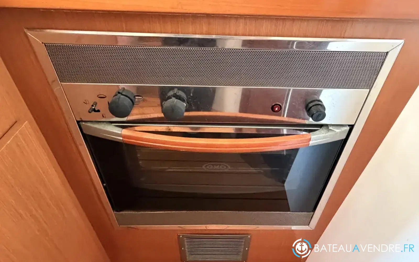 slider 28 Beneteau Antares 980