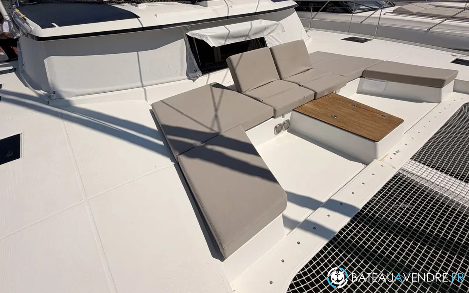 slider 9 Fountaine Pajot Aura 51