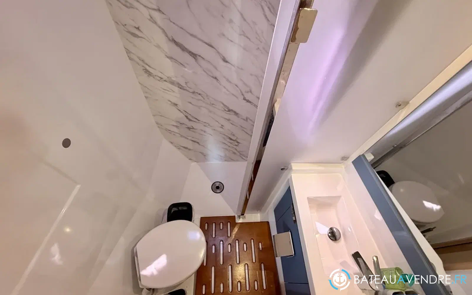 slider 35 Fountaine Pajot Aura 51