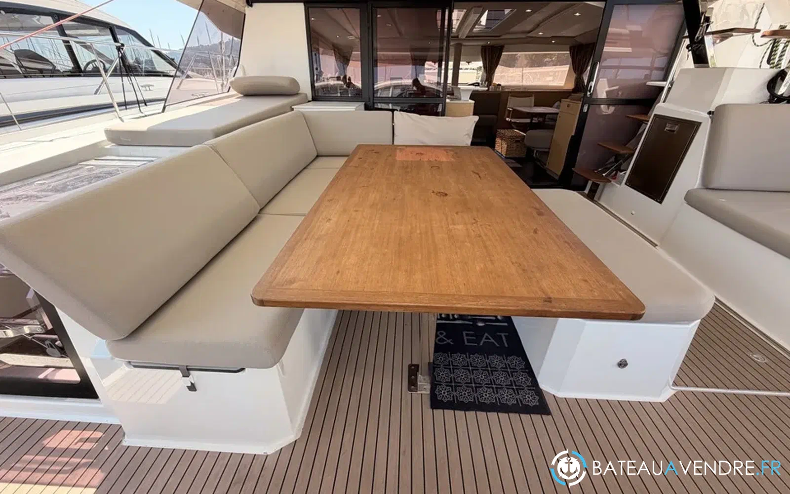 slider 43 Fountaine Pajot Aura 51
