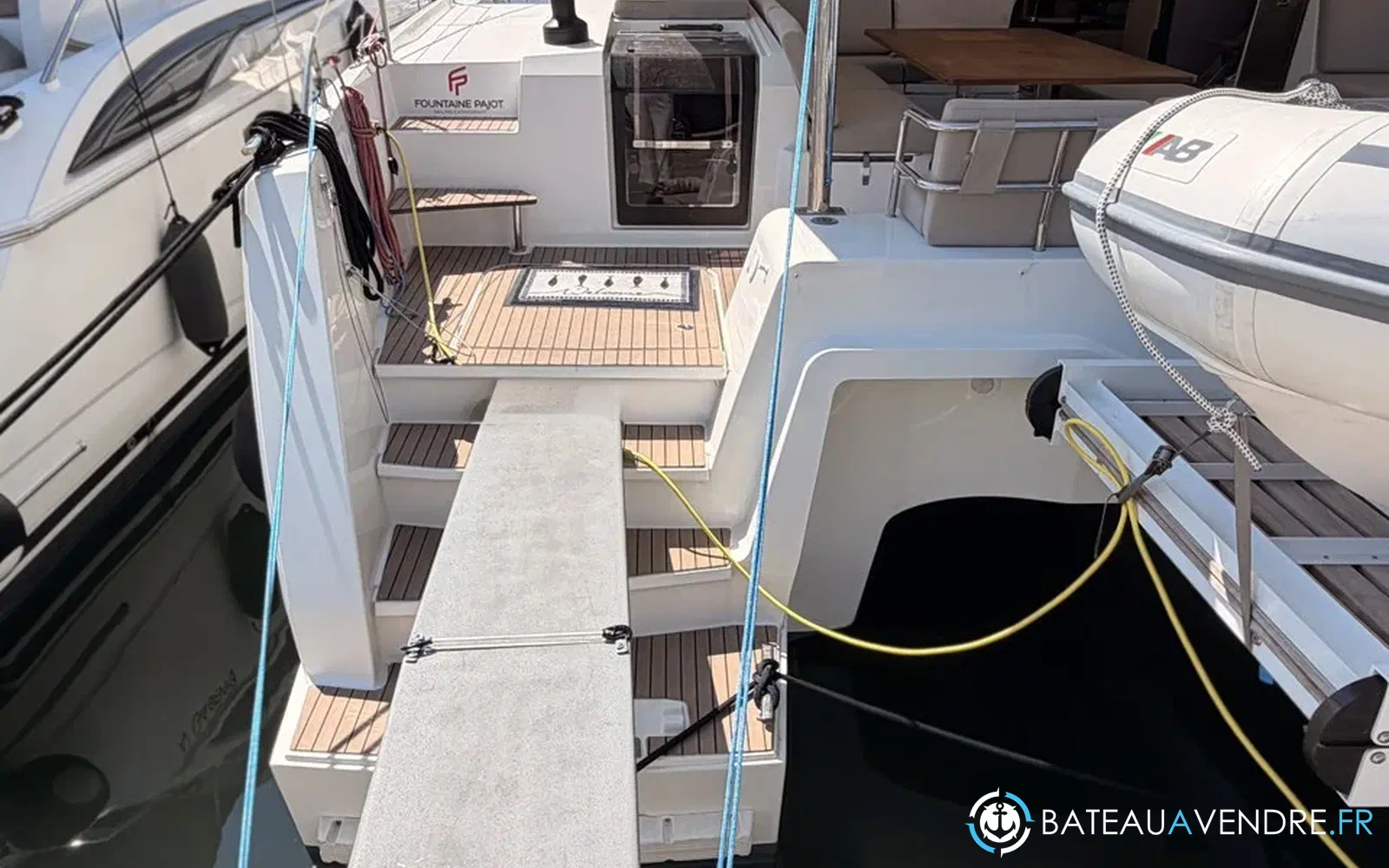 slider 4 Fountaine Pajot Aura 51