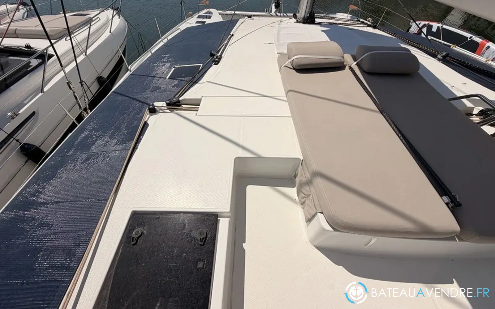 slider 53 Fountaine Pajot Aura 51
