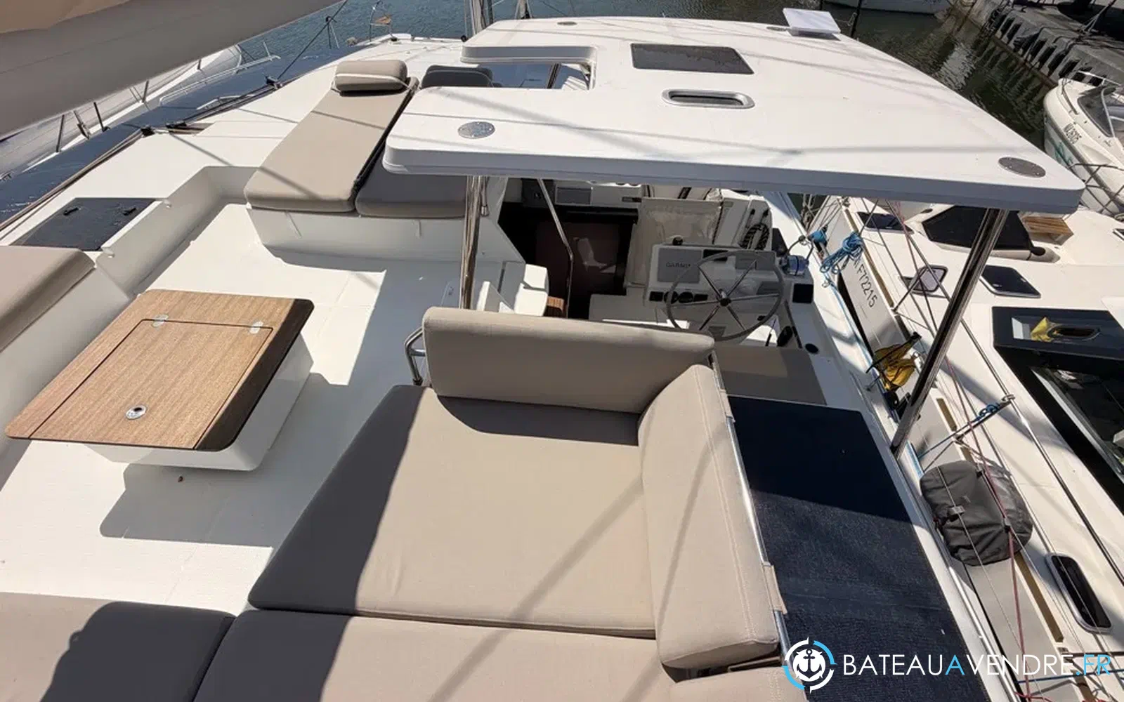 slider 57 Fountaine Pajot Aura 51