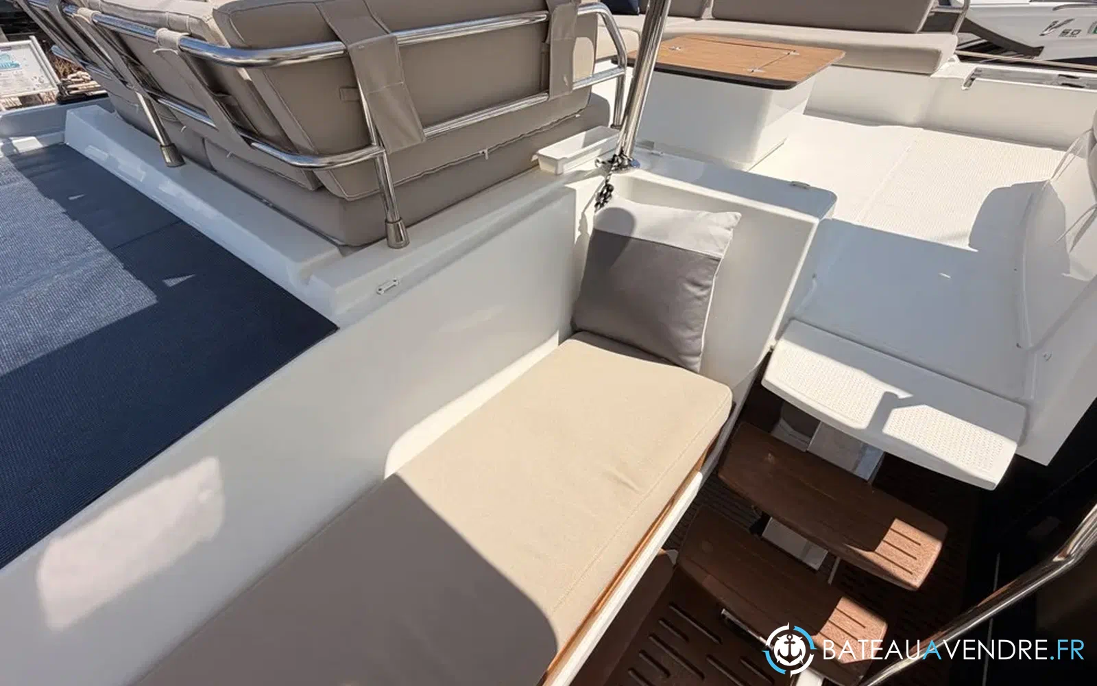 slider 5 Fountaine Pajot Aura 51