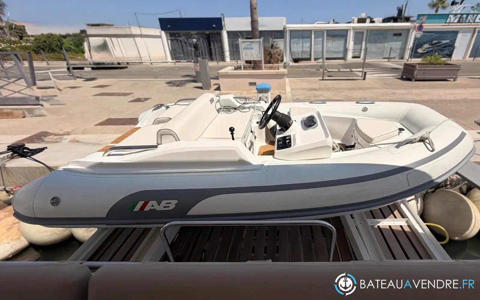 slider 62 Fountaine Pajot Aura 51