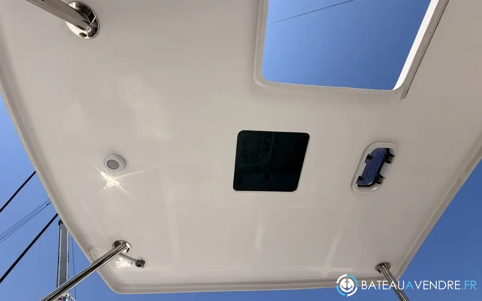 slider 64 Fountaine Pajot Aura 51