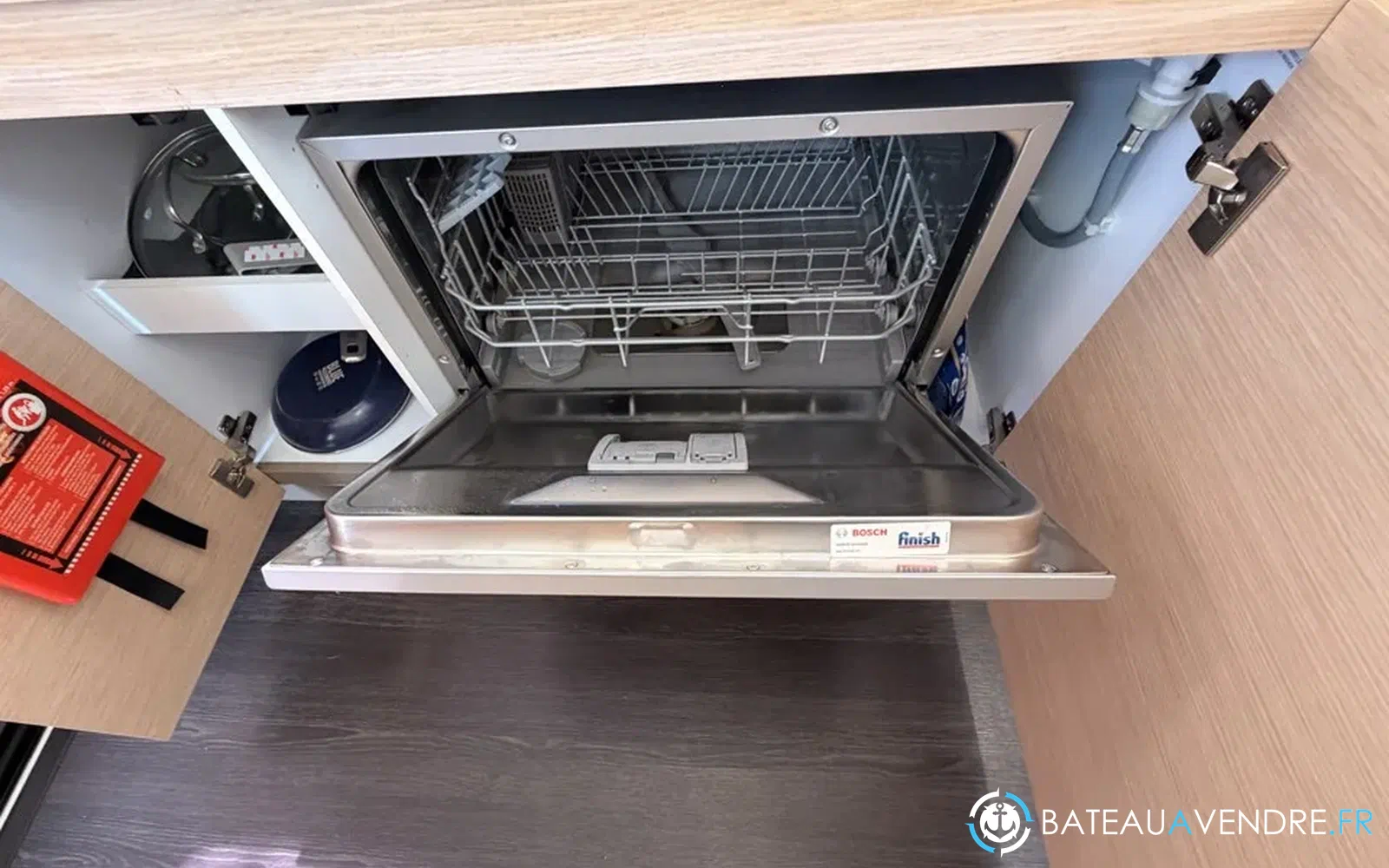 slider 71 Fountaine Pajot Aura 51