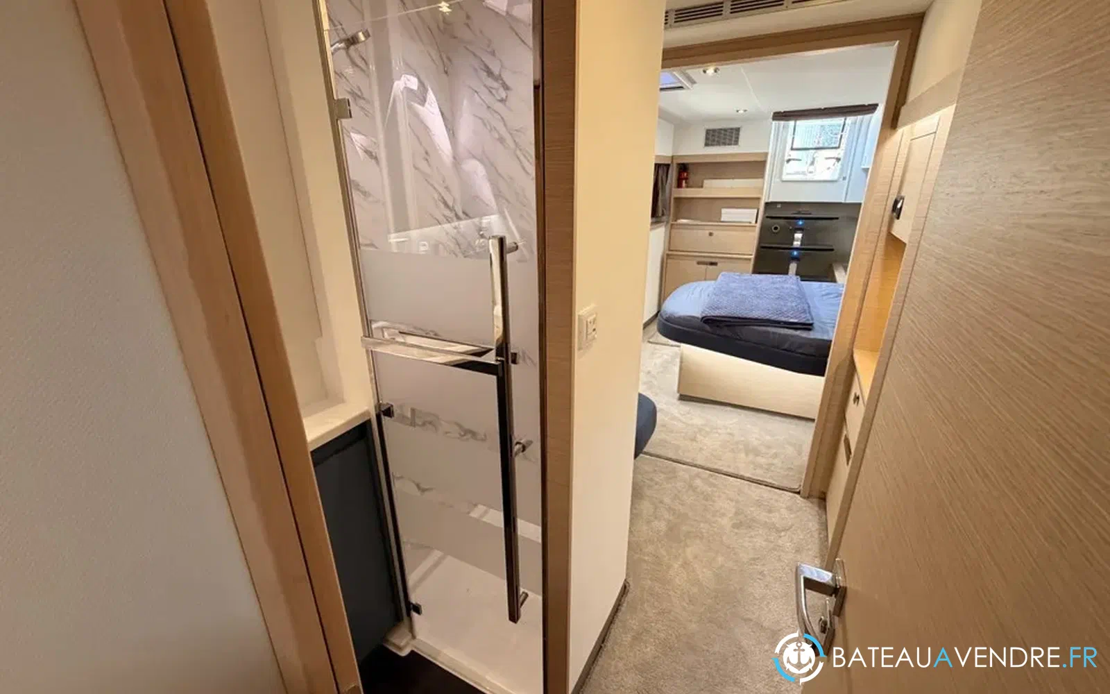 slider 8 Fountaine Pajot Aura 51