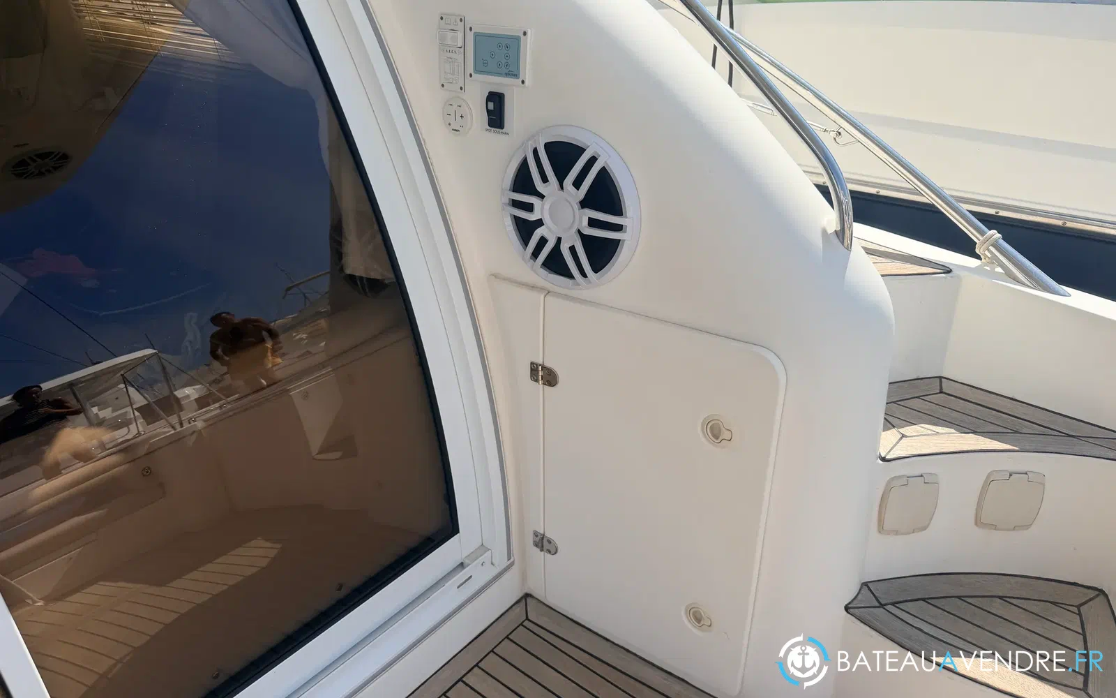 slider 32 Sealine F 42/5