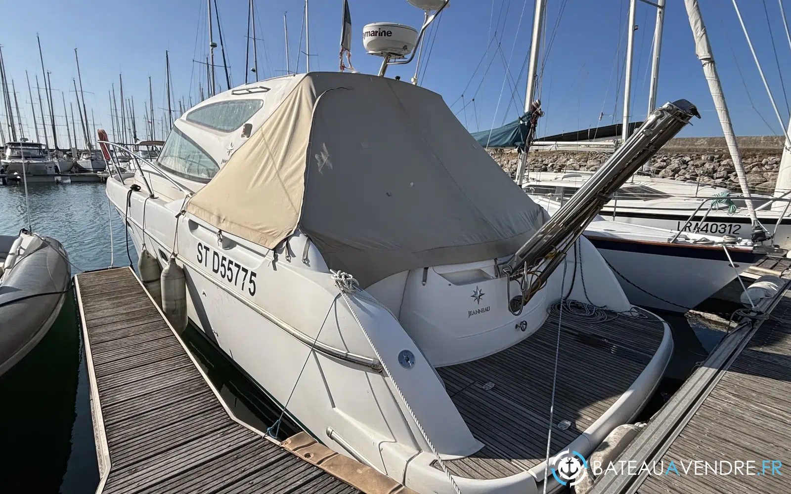 slider 16 Prestige Yachts Prestige 34 hard top