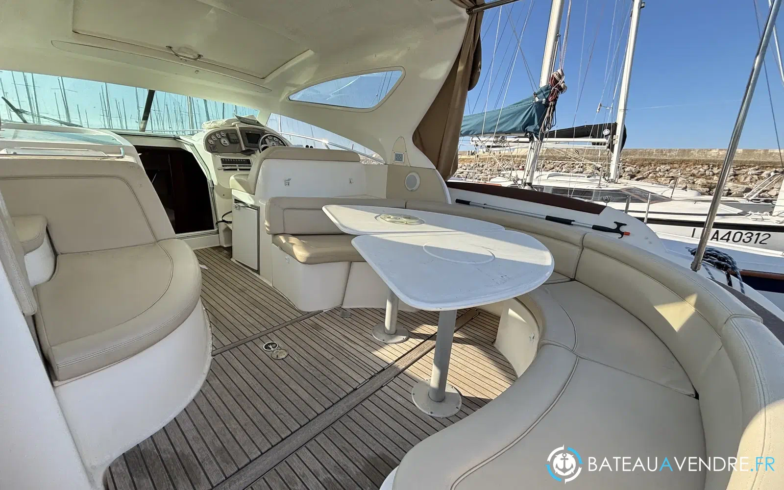 slider 1 Prestige Yachts Prestige 34 hard top