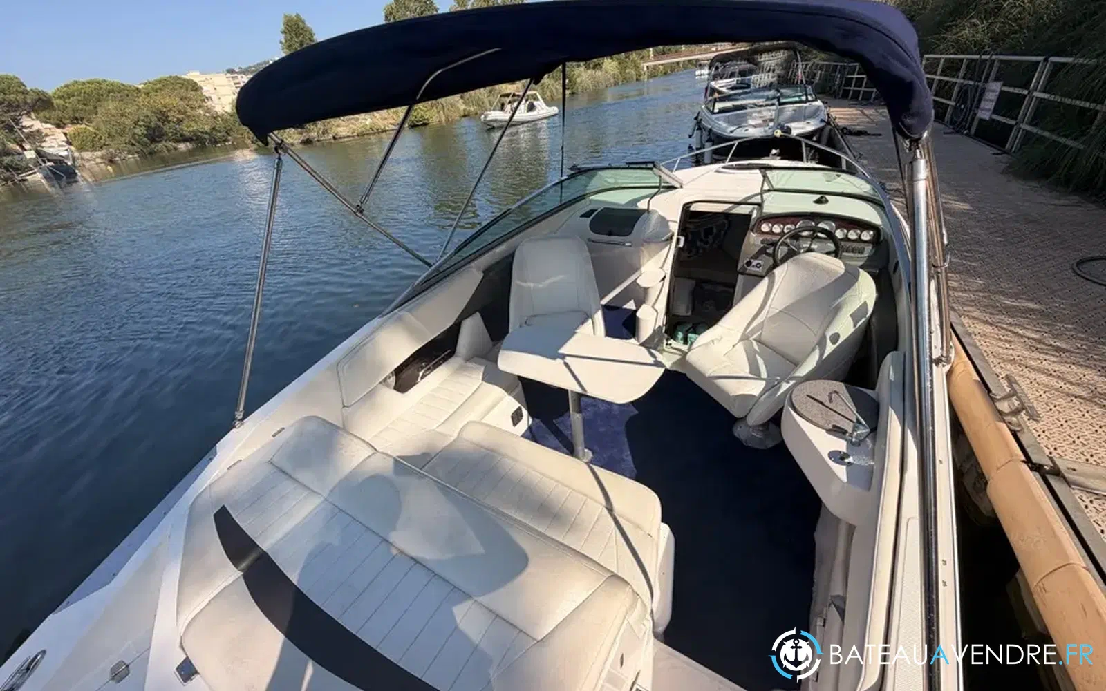 slider 7 Regal 2250 Cuddy