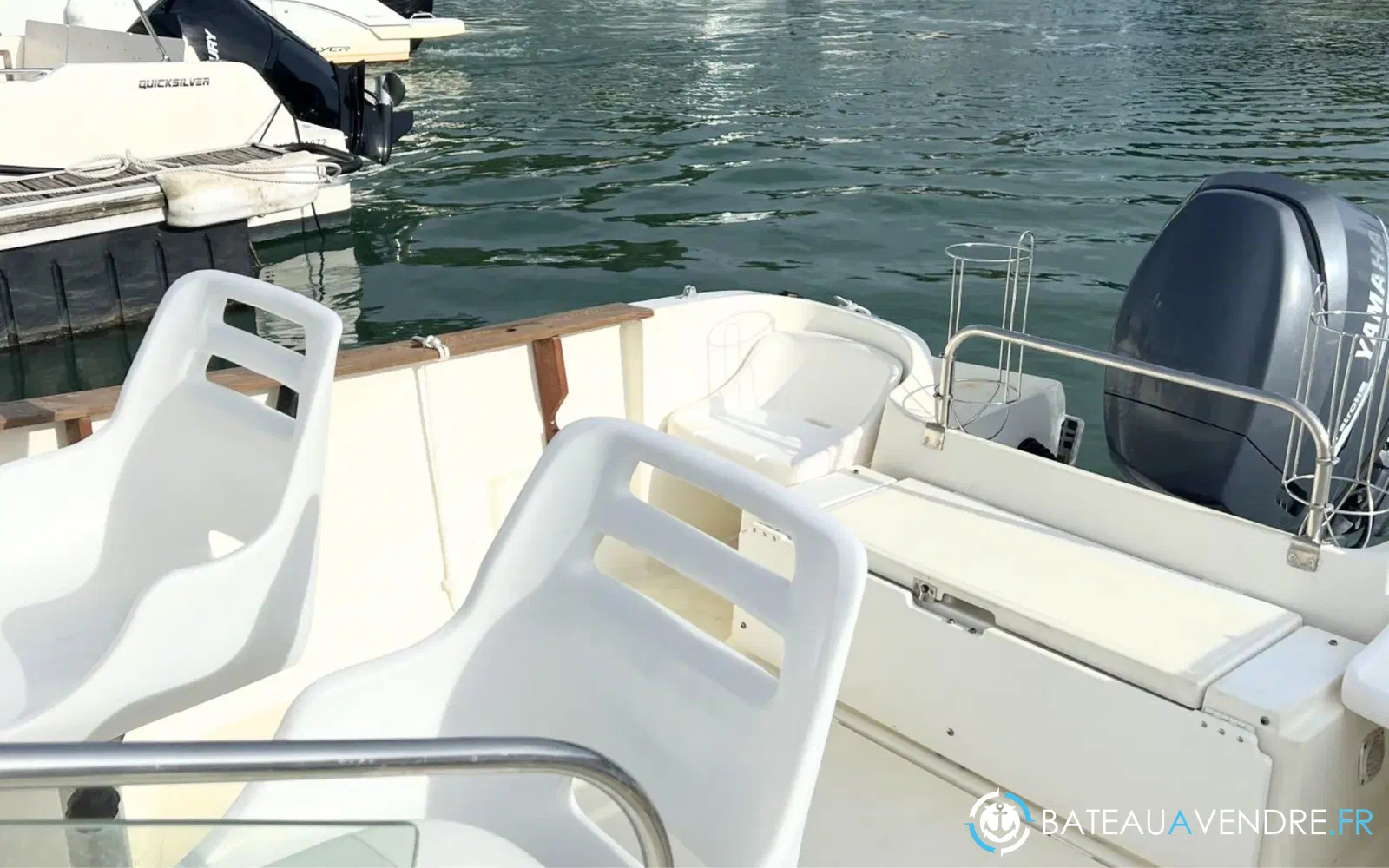 slider 3 Jeanneau Cap Camarat 615 WA