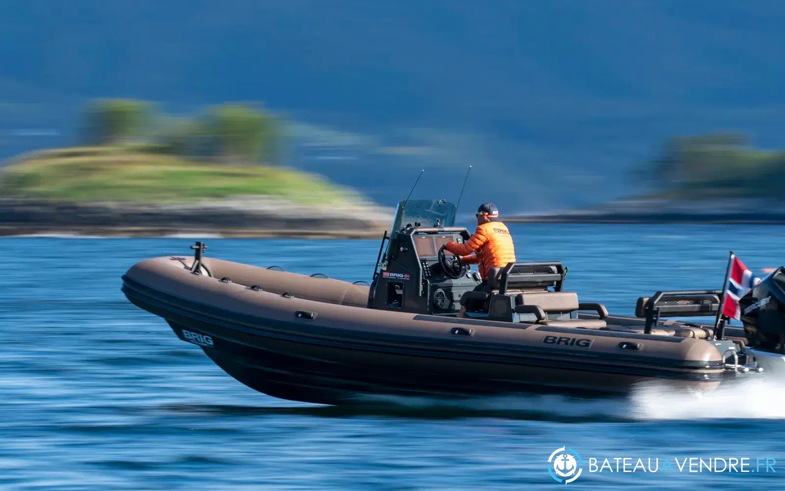 slider 2 Brig Navigator 26