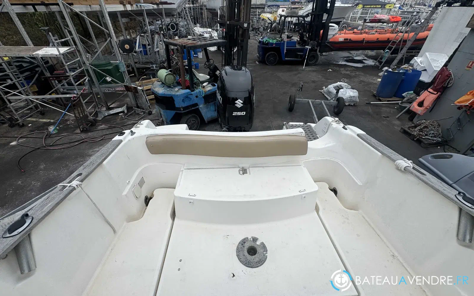 slider 4 Jeanneau Cap Camarat 755 WA
