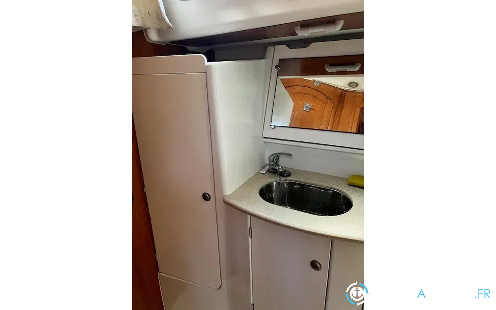 slider 27 Jeanneau Sun Odyssey 49
