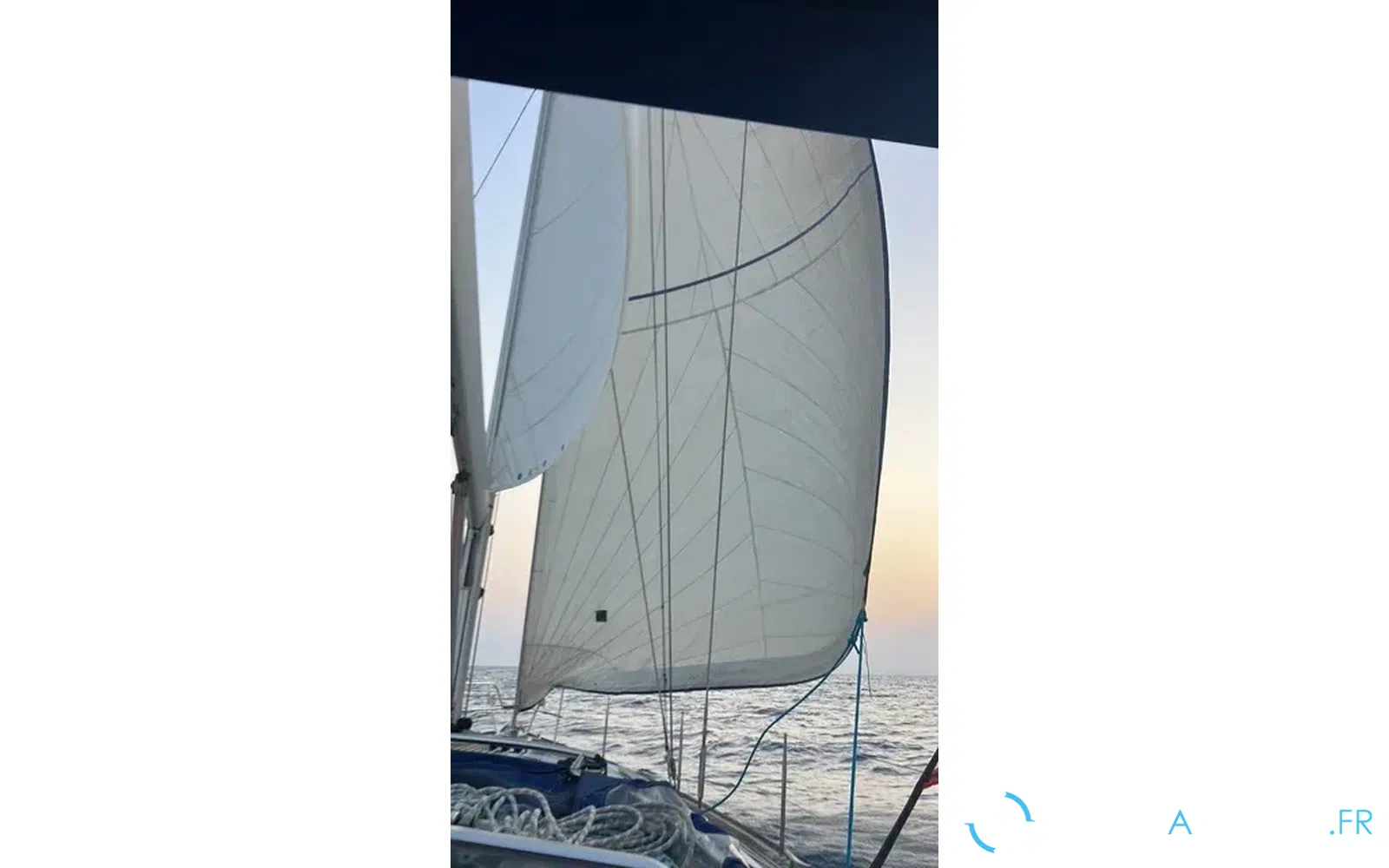 slider 30 Jeanneau Sun Odyssey 49