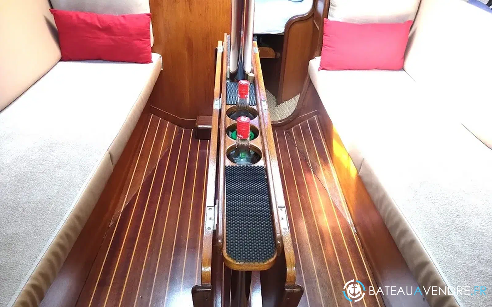 slider 38 Jeanneau Attalia