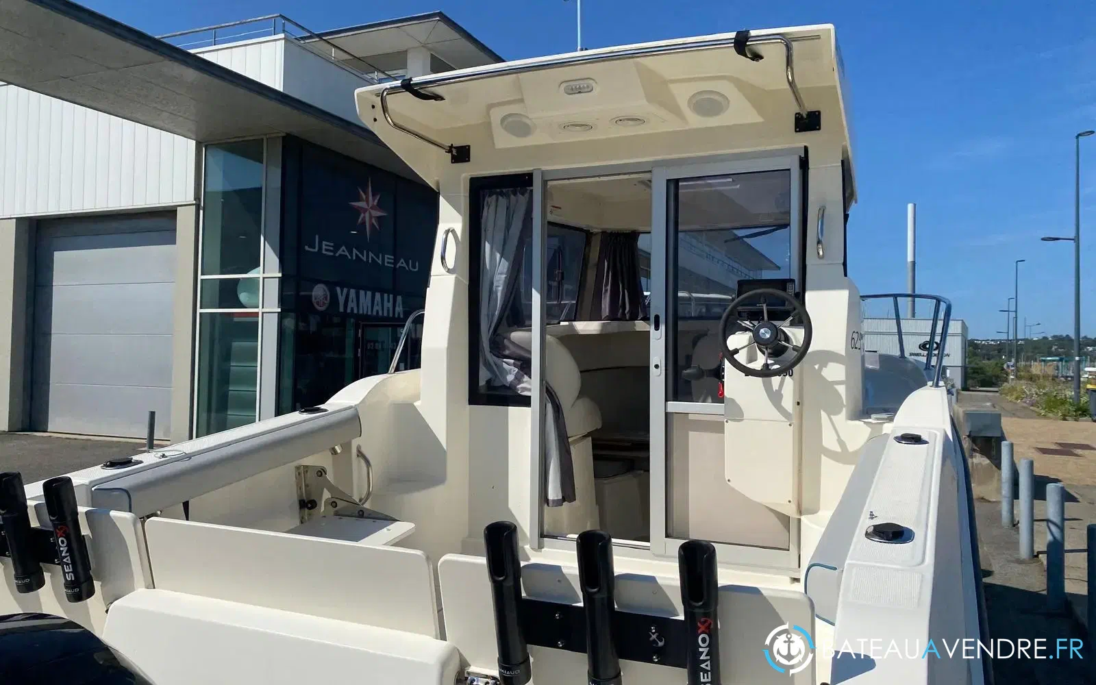 slider 9 Quicksilver 625 pilothouse