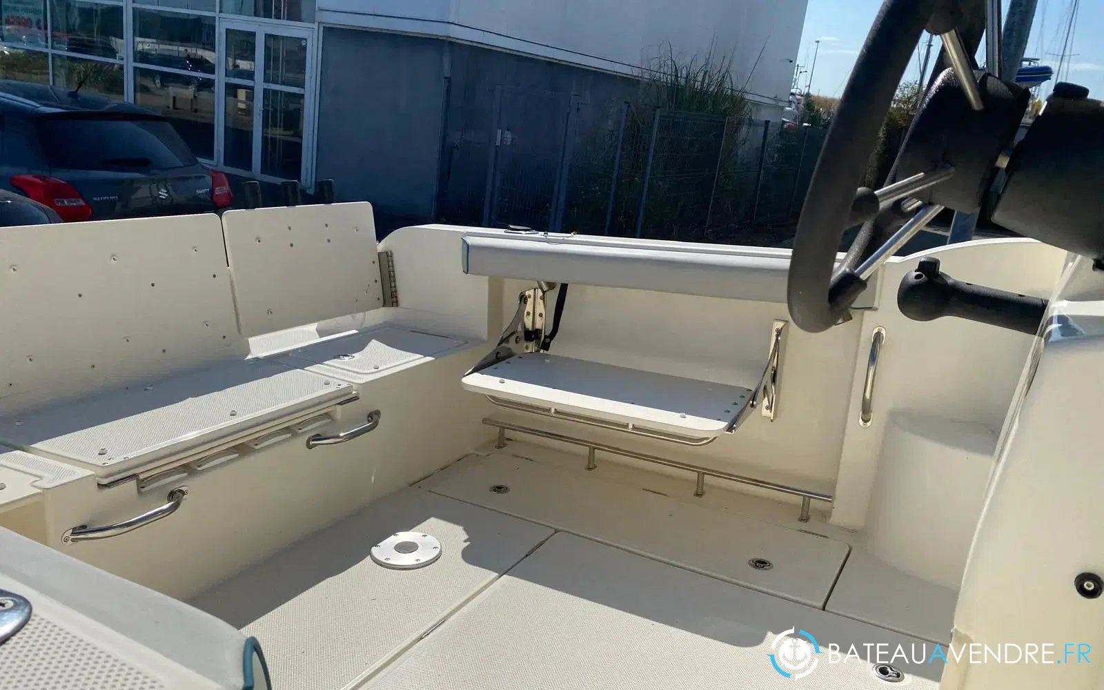slider 13 Quicksilver 625 pilothouse