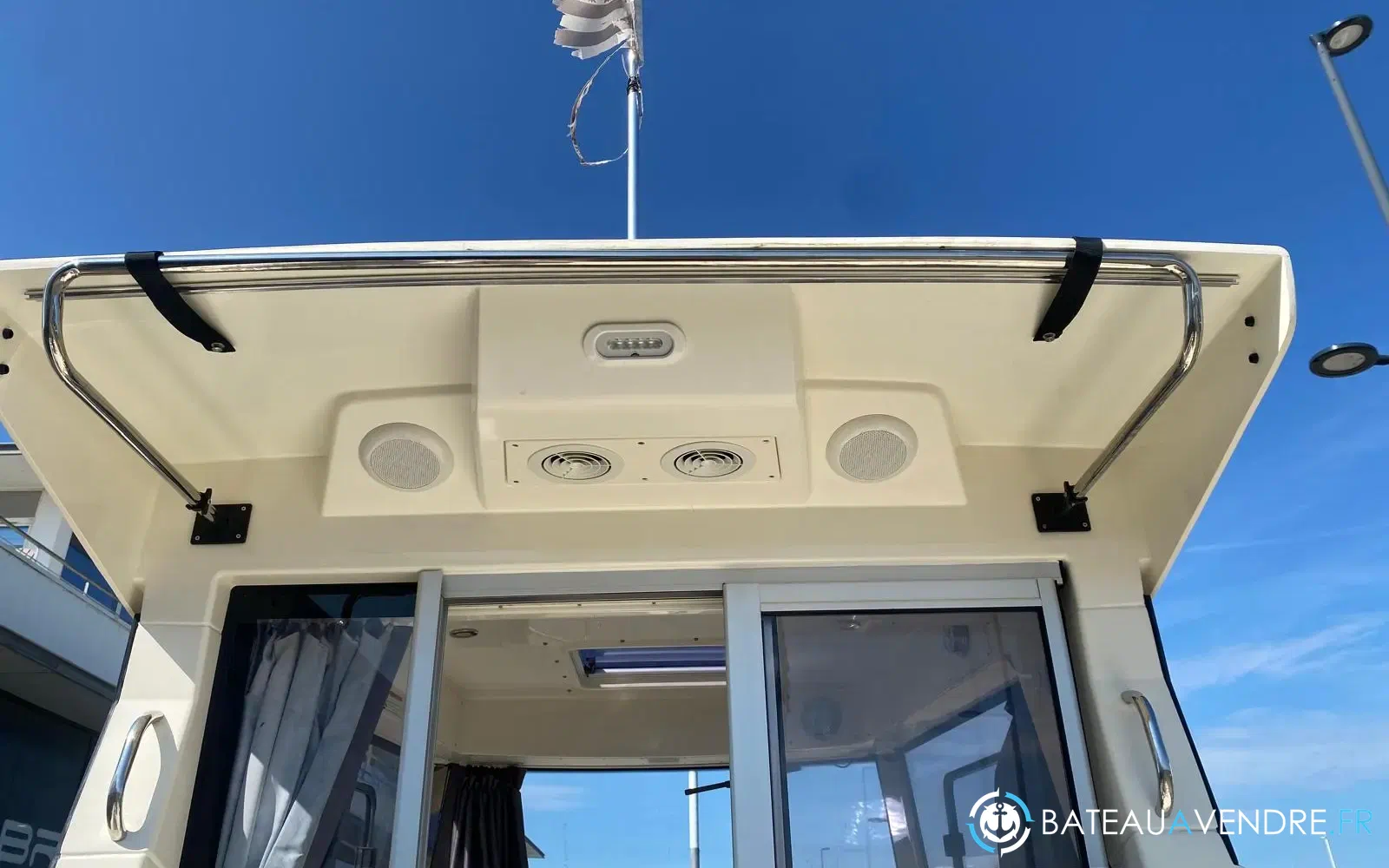 slider 17 Quicksilver 625 pilothouse