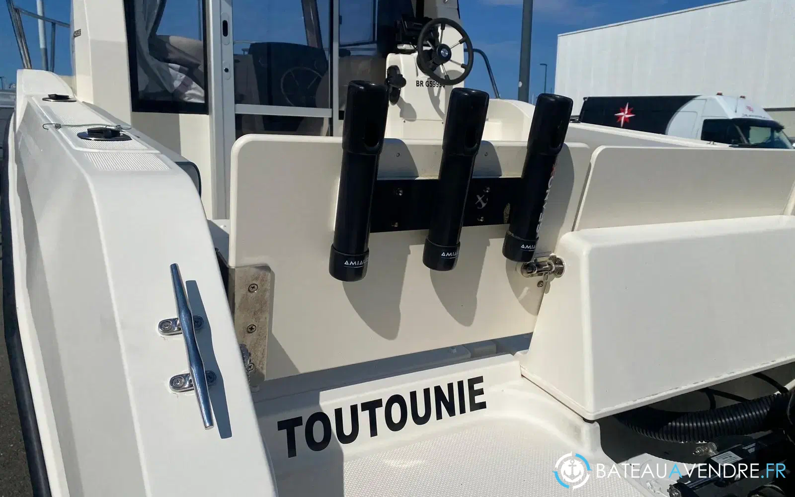 slider 8 Quicksilver 625 pilothouse