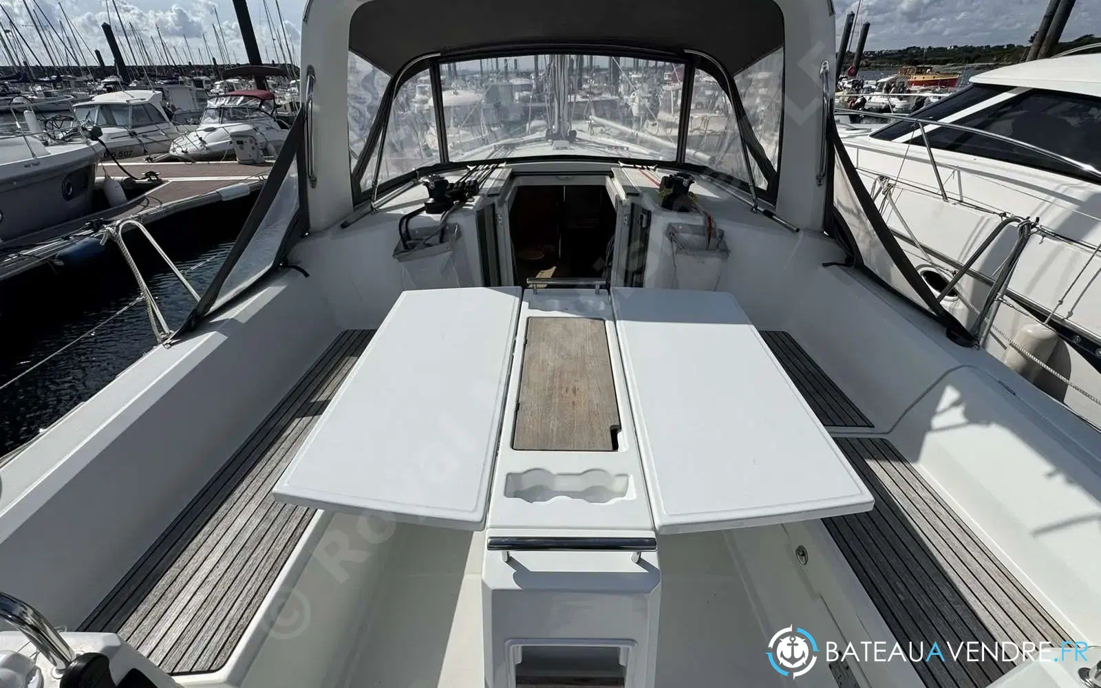 slider 9 Beneteau Oceanis 38