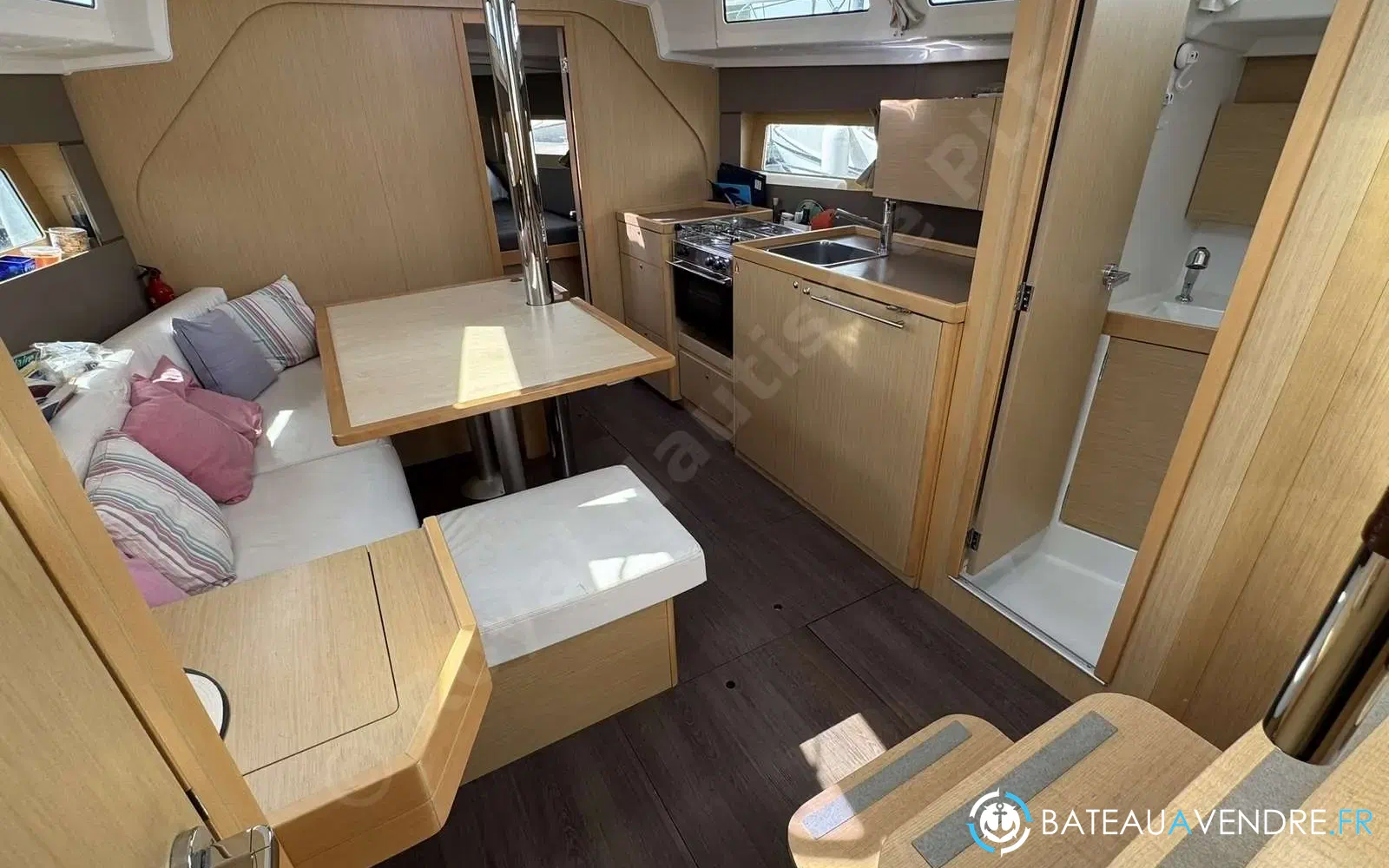 slider 11 Beneteau Oceanis 38