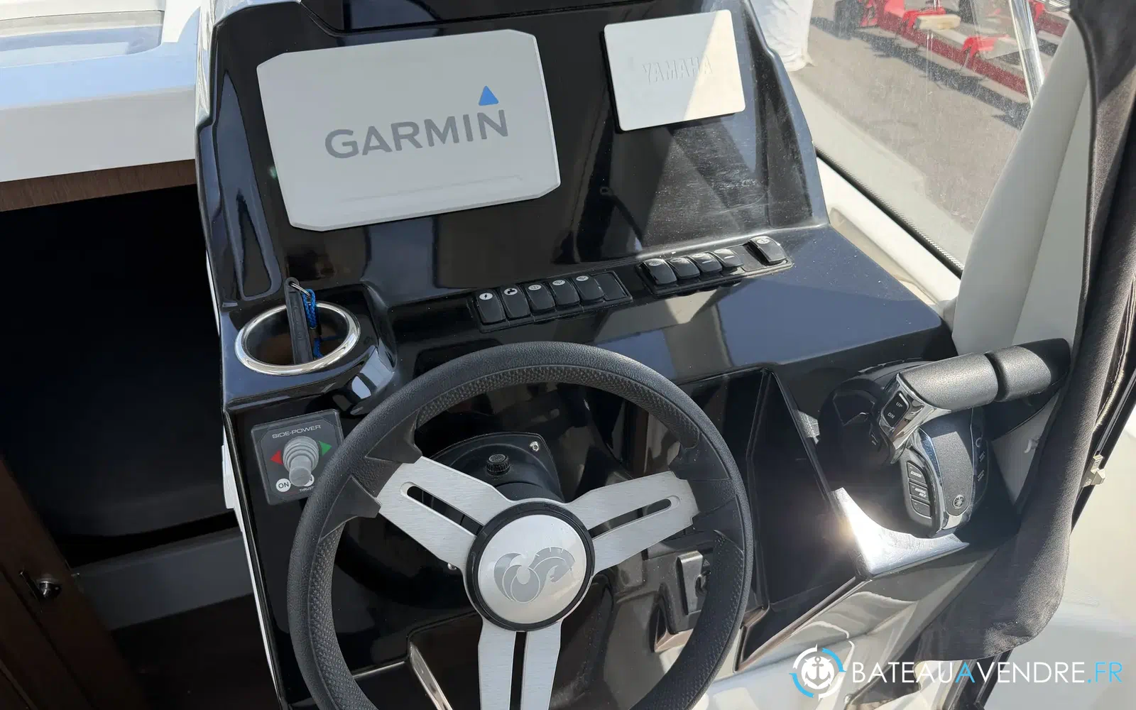 slider 9 Beneteau Antares 9 OB