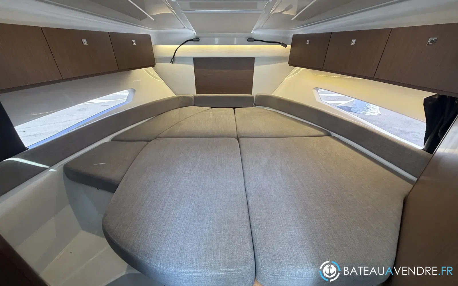 slider 10 Beneteau Antares 9 OB