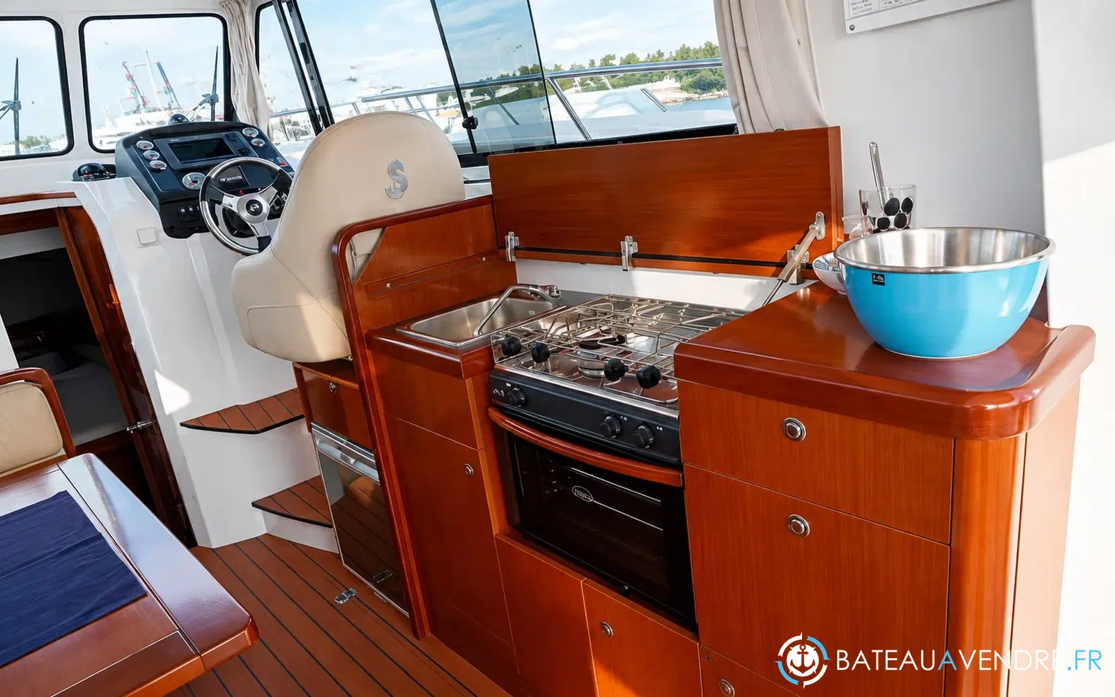 slider 9 Beneteau Antares 30