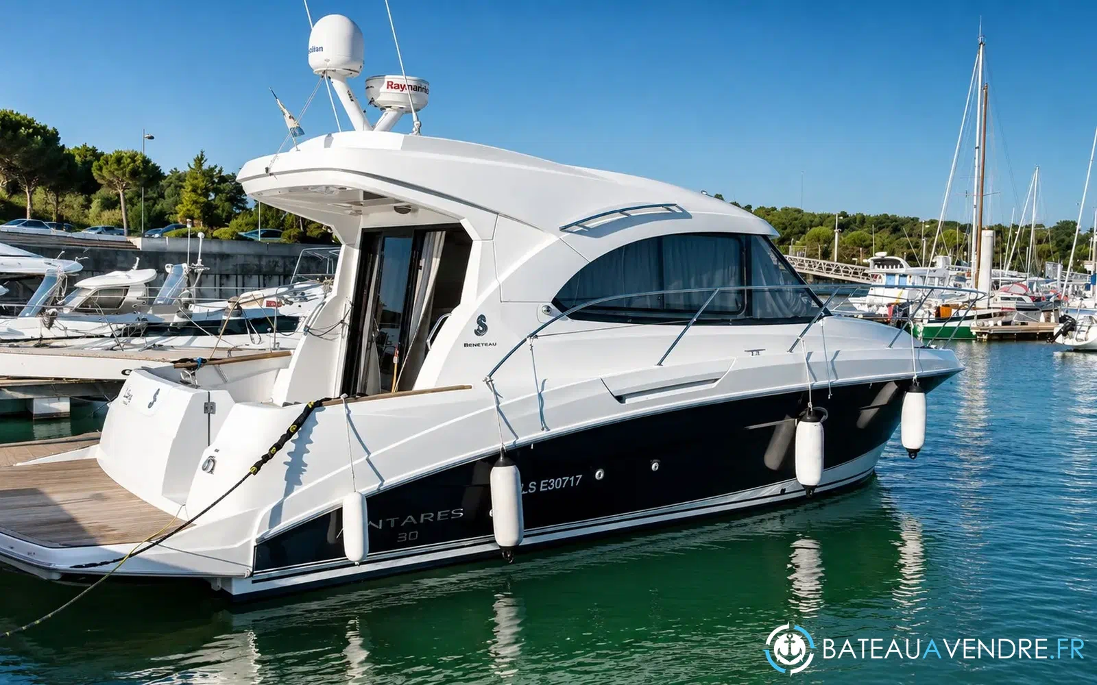 slider 0 Beneteau Antares 30