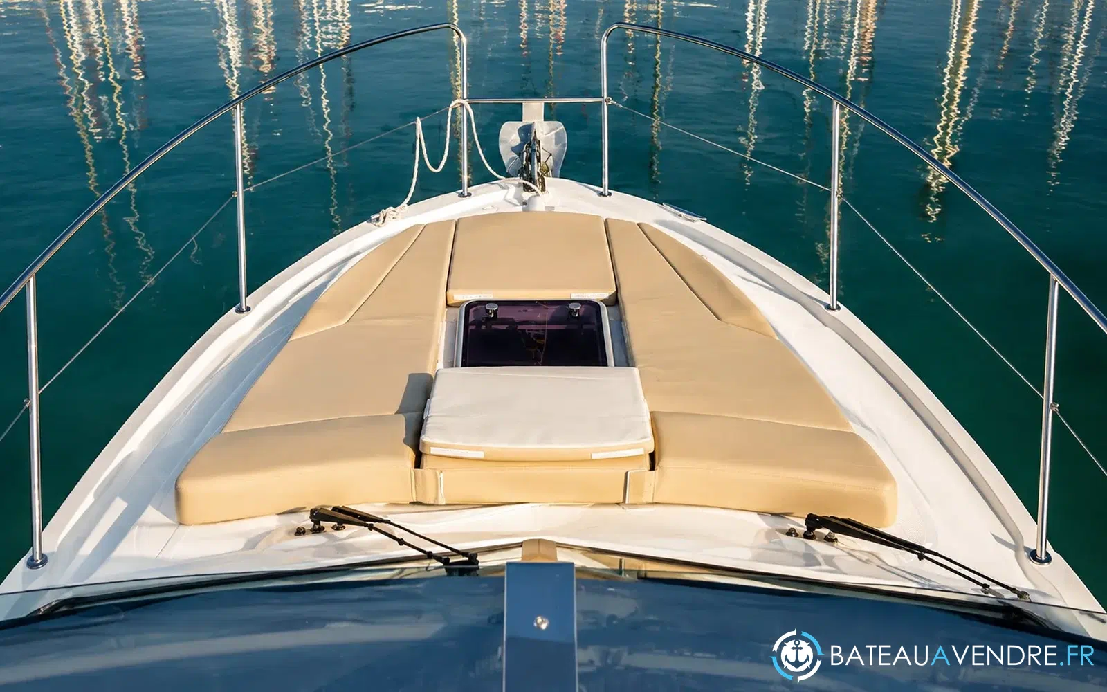 slider 1 Beneteau Antares 30