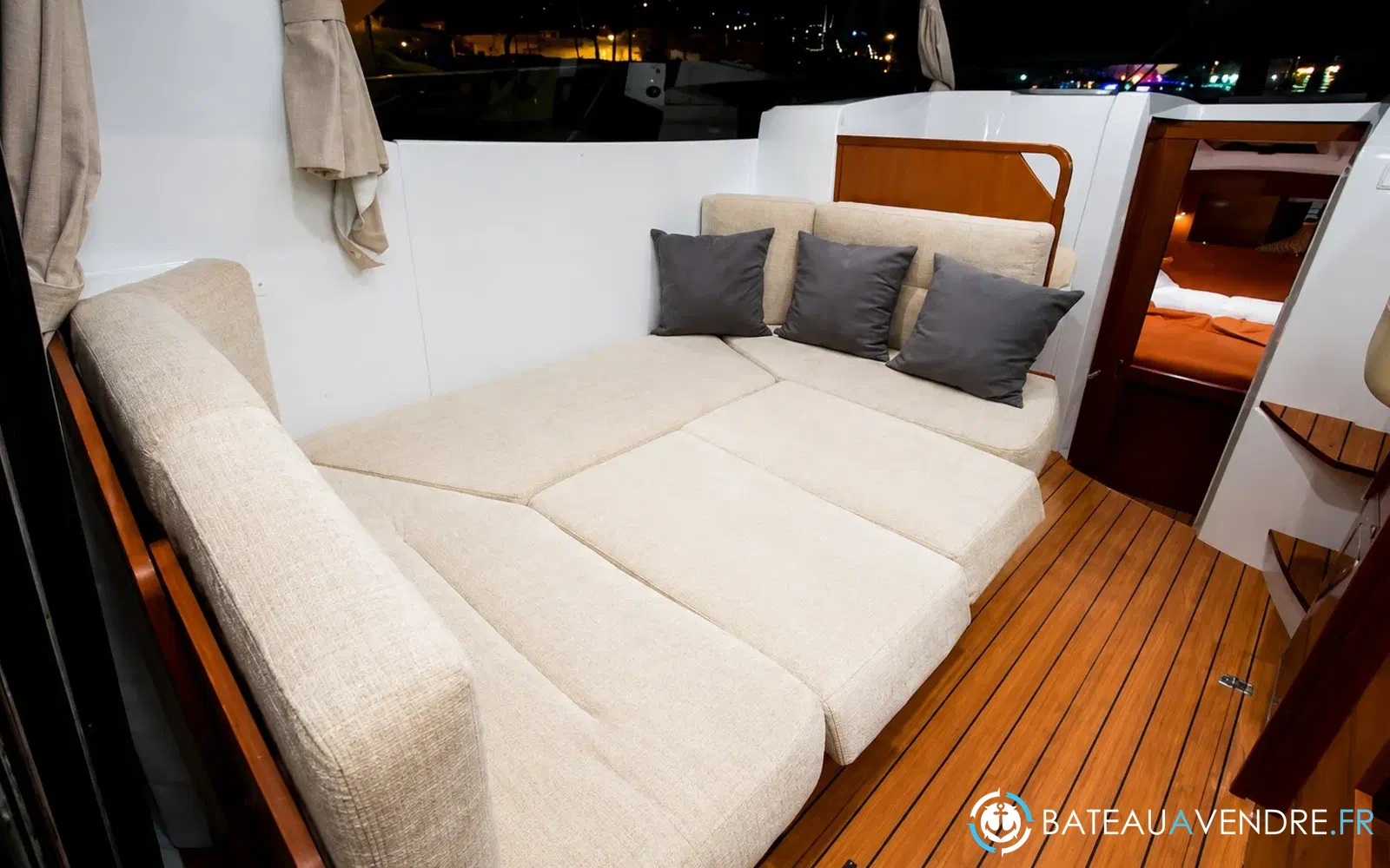 slider 8 Beneteau Antares 30