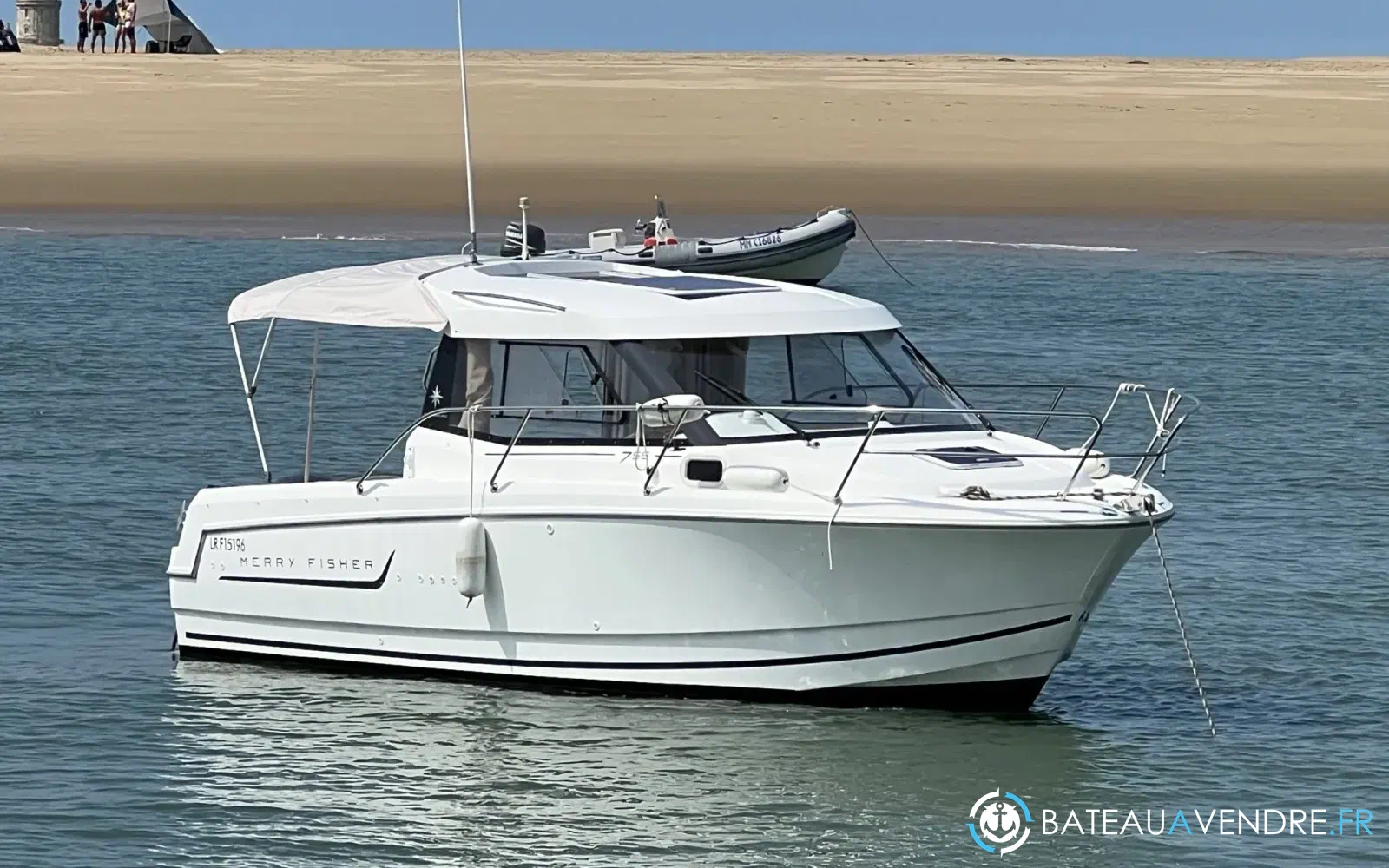 slider 0 Jeanneau Merry Fisher 755
