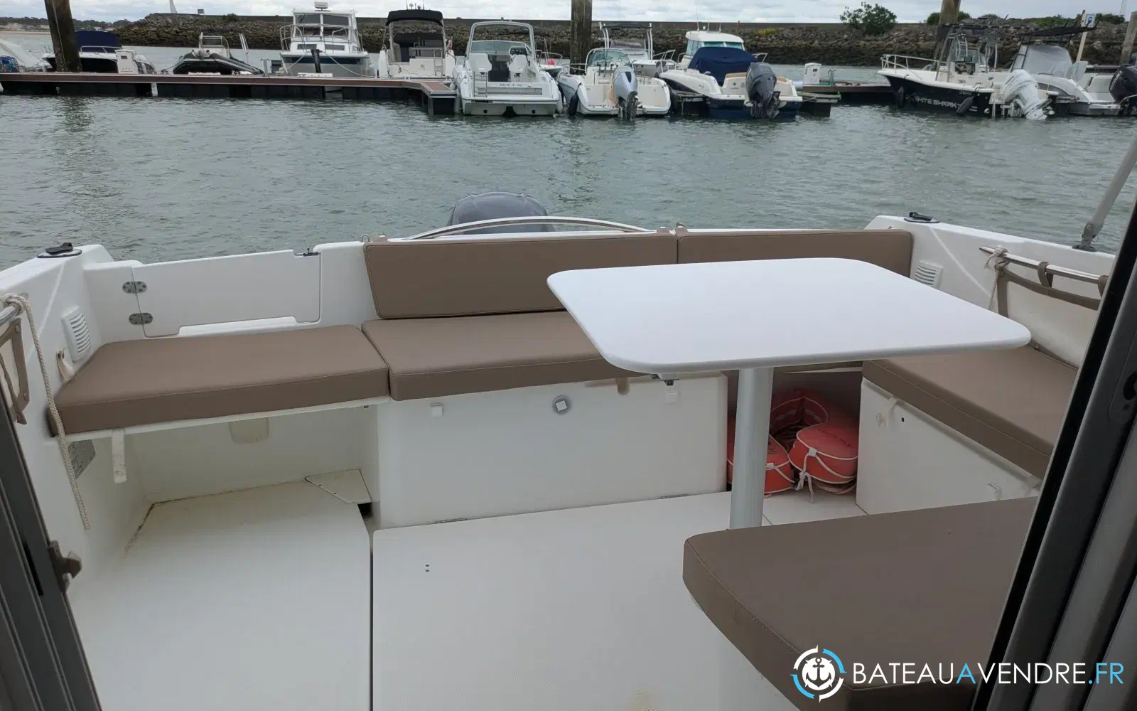 slider 7 Jeanneau Merry Fisher 755
