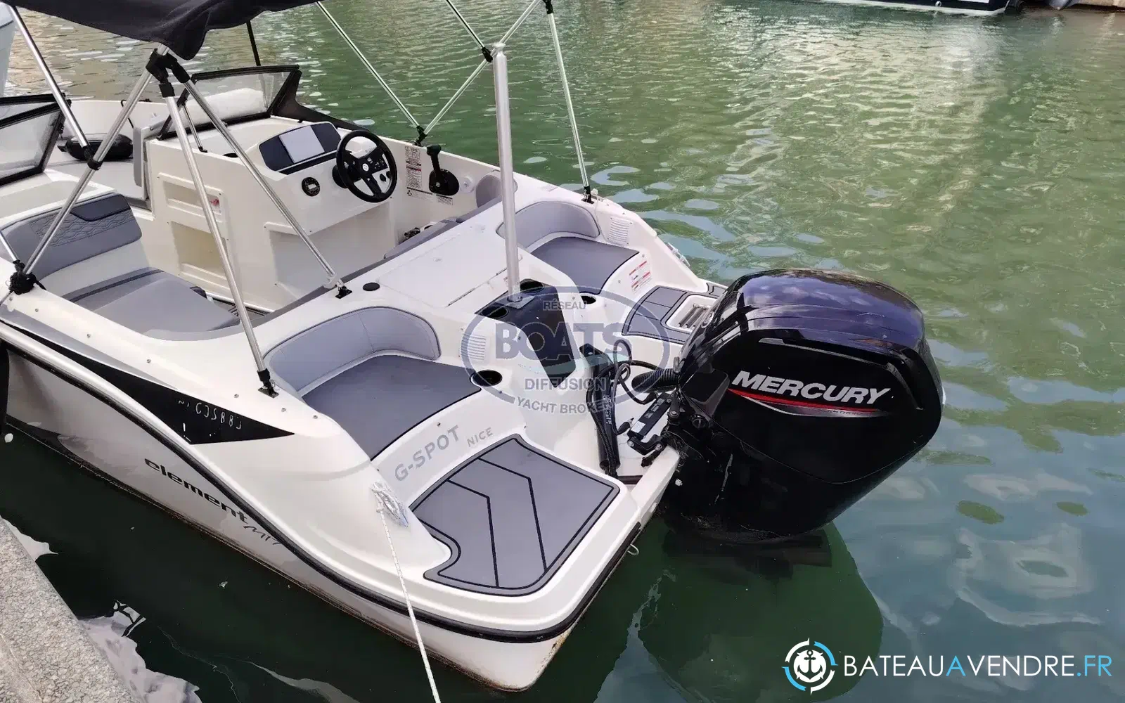 slider 13 Bayliner M17
