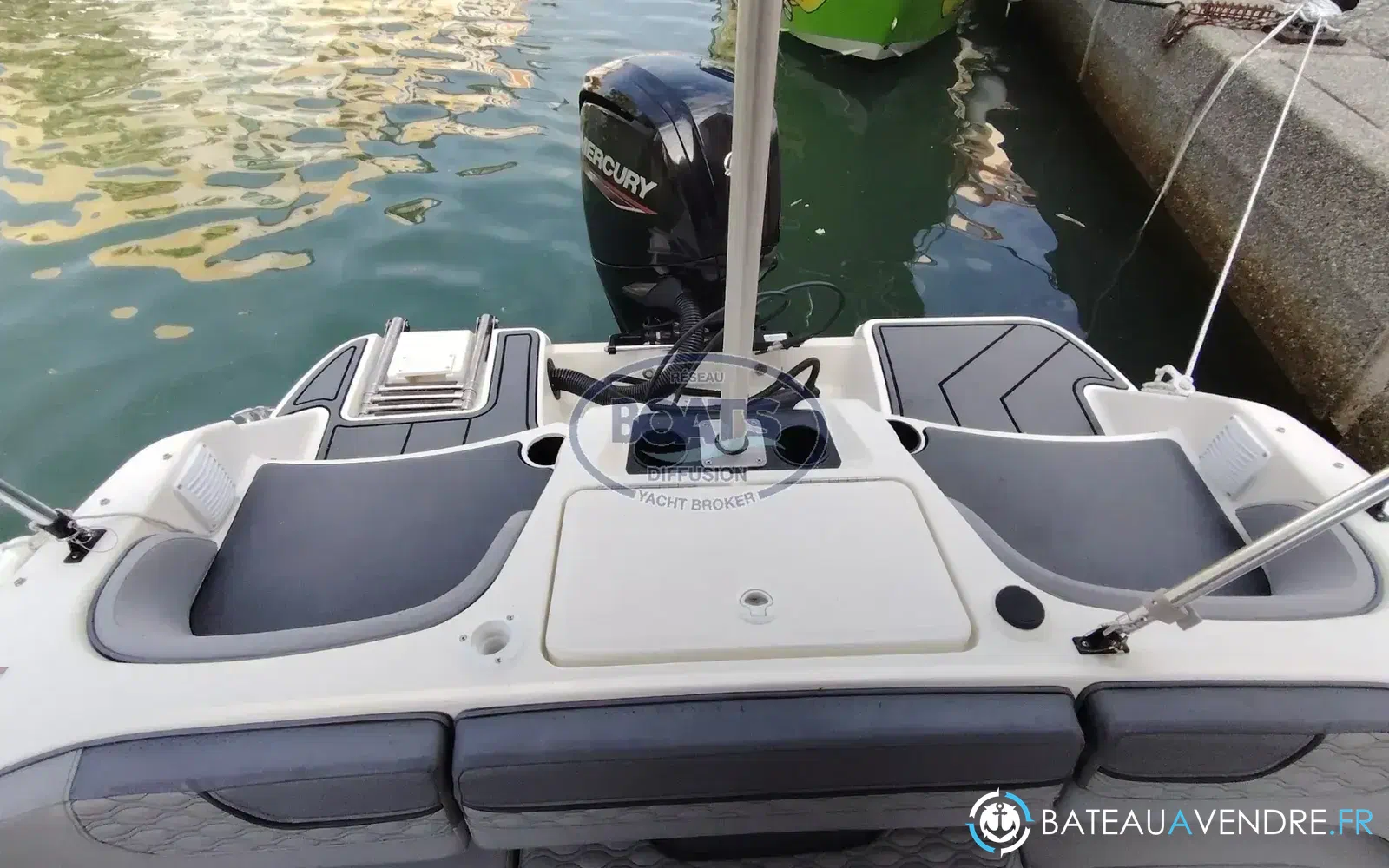 slider 7 Bayliner M17