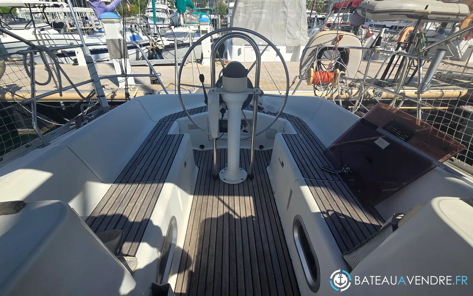 slider 27 Jeanneau Sun Odyssey 33