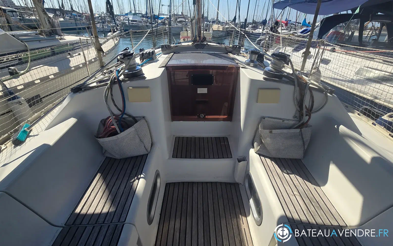 slider 7 Jeanneau Sun Odyssey 33