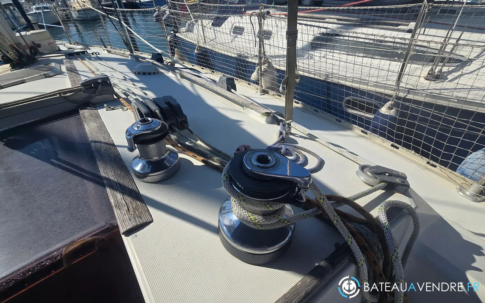 slider 8 Jeanneau Sun Odyssey 33