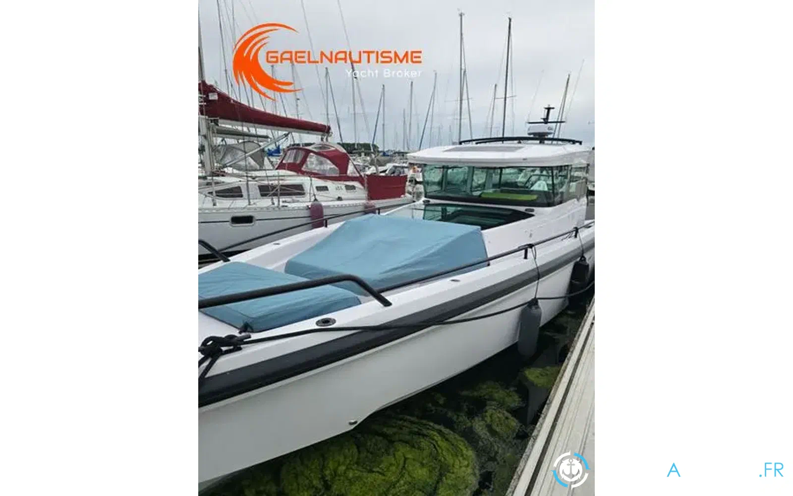 slider 19 Axopar 37 SC