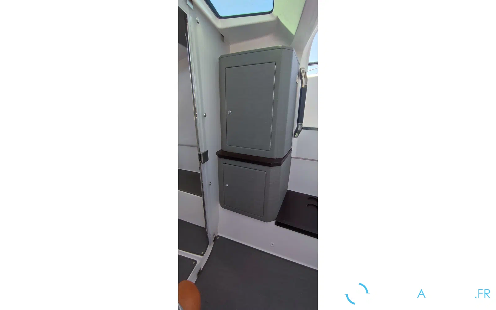 slider 26 Axopar 37 SC