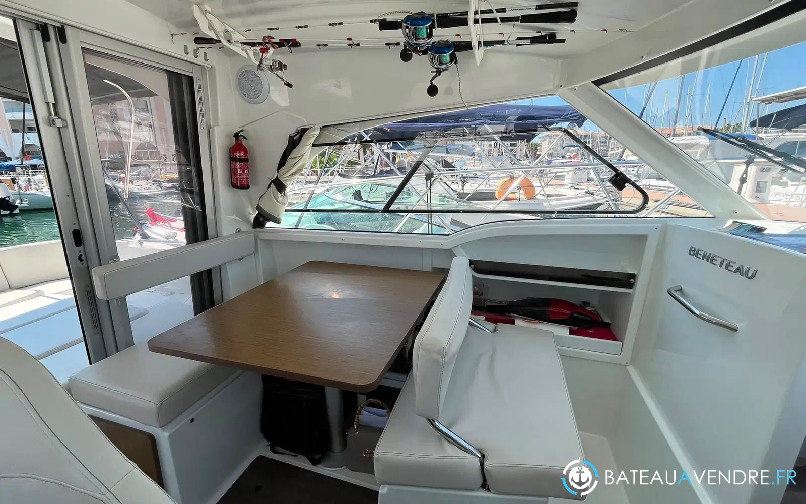 slider 18 Beneteau Antares 8 OB