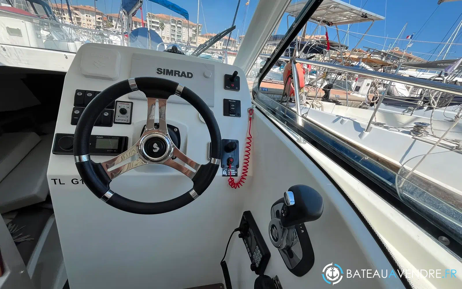 slider 20 Beneteau Antares 8 OB