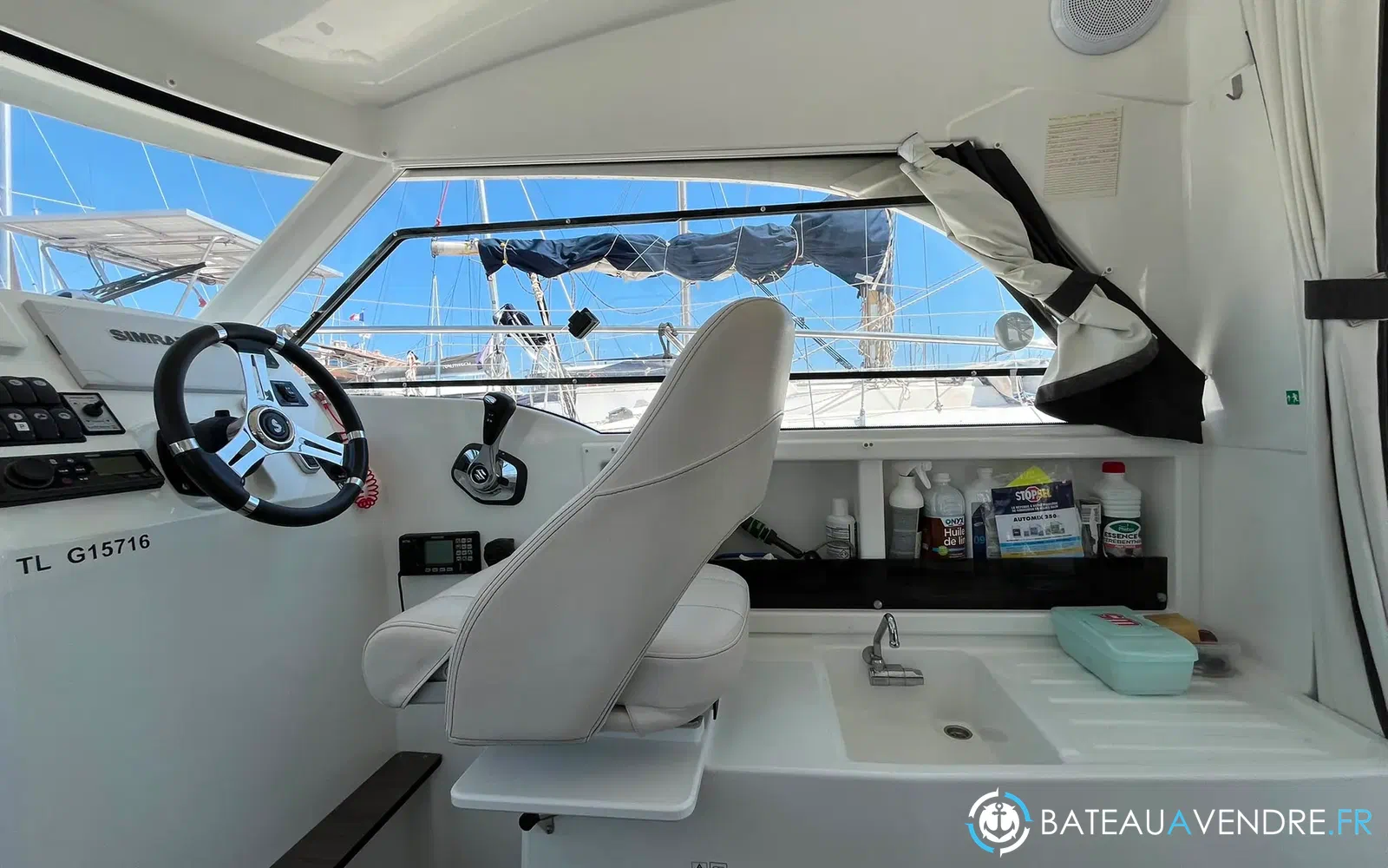 slider 23 Beneteau Antares 8 OB
