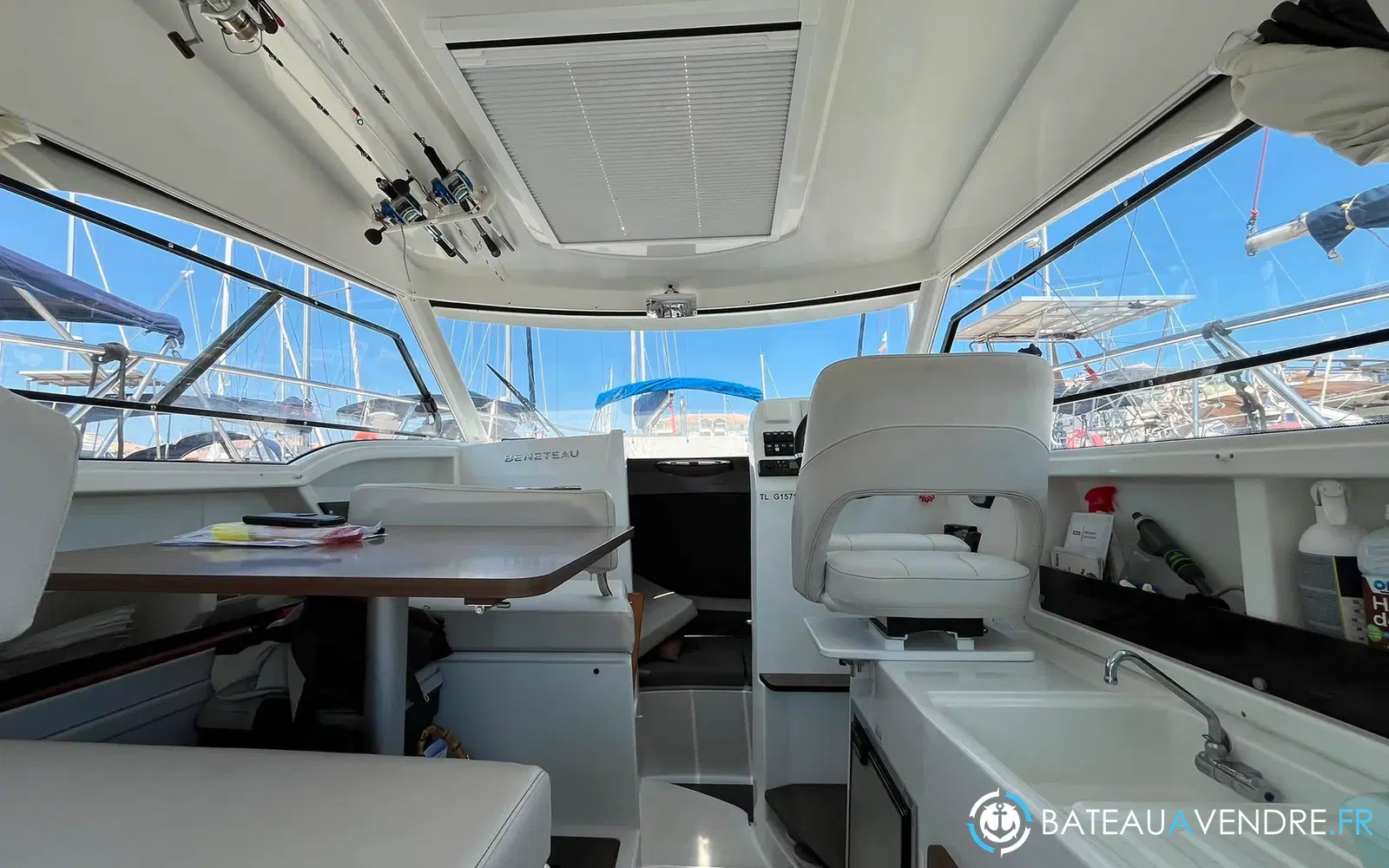 slider 25 Beneteau Antares 8 OB