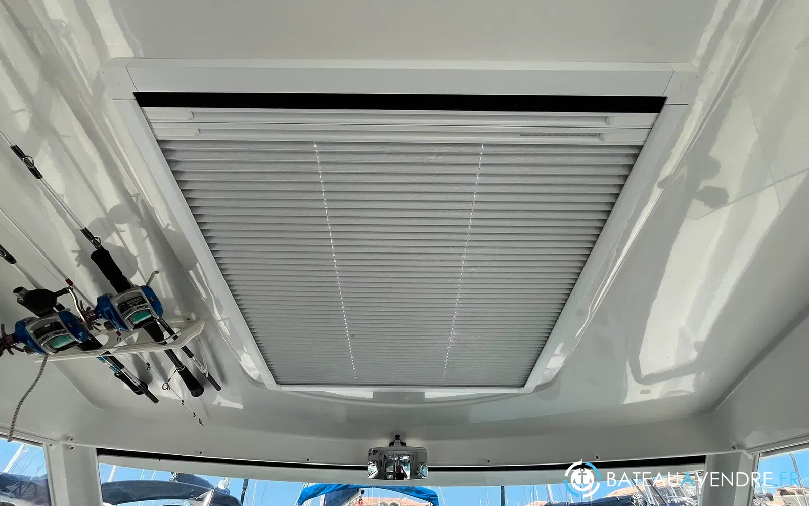 slider 4 Beneteau Antares 8 OB