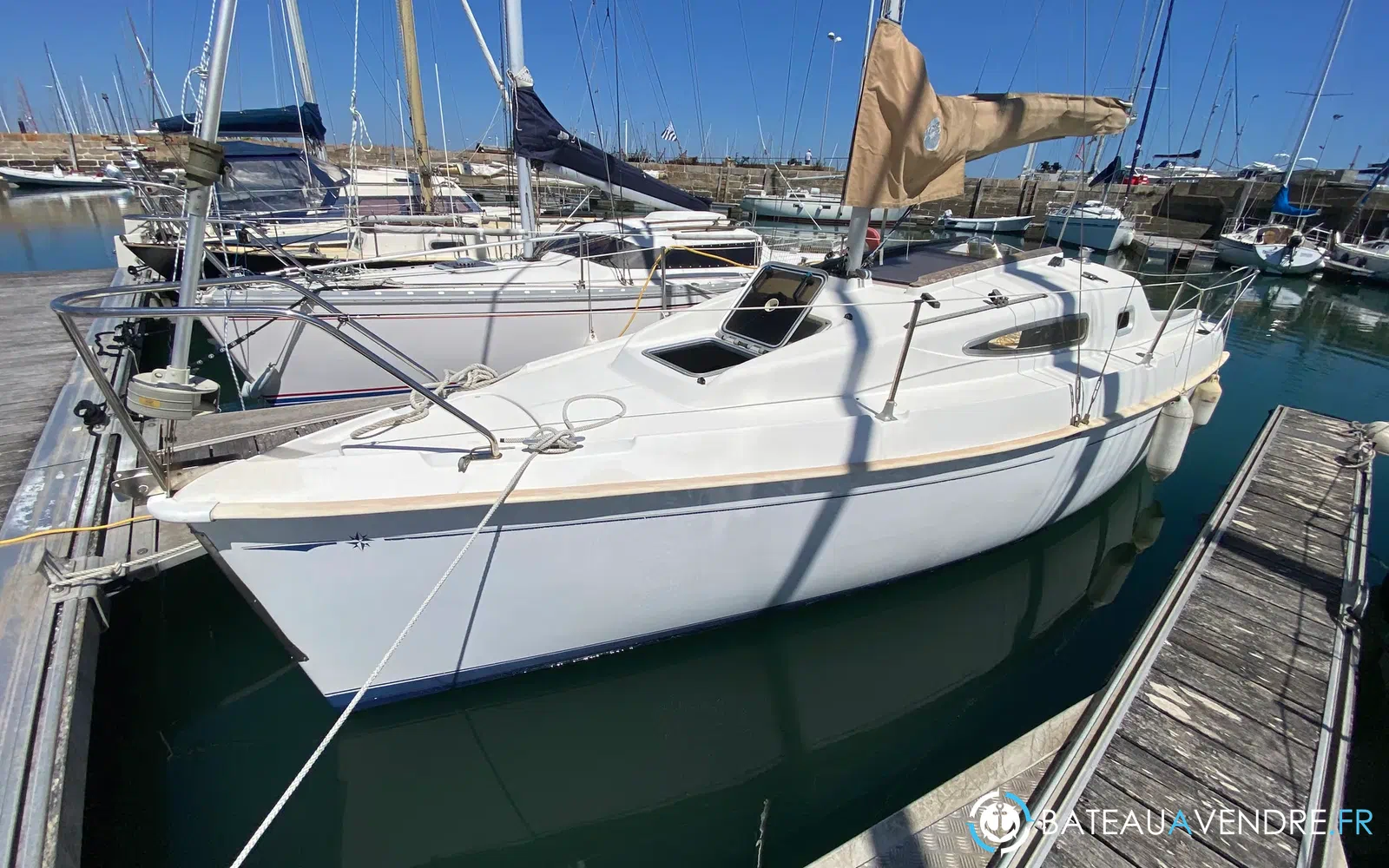 slider 1 Jeanneau Sun Odyssey 24.2
